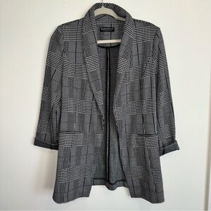 Bagatelle Women's Black and White Checkered Blazer